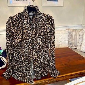 The shirt by Rochelle Behrens size L button down